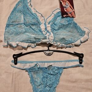 Chic Blue Lace Ruffle Bra Set